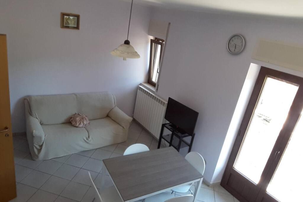 Il Castello - Casa Nel Cuore Dell Abruzzo Ideale Per Relax E Montagna Prata d'Ansidonia Exterior photo
